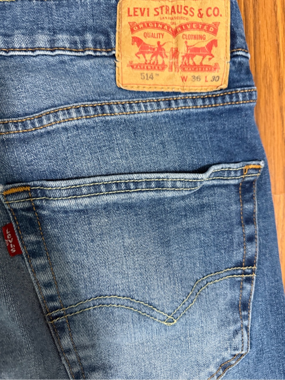 Levi’s 514 Straight Leg Jeans Medium Wash Size 36 x 30 - Picture 6 of 8